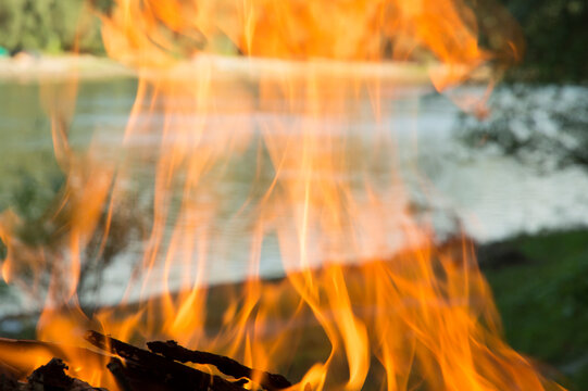 close-up: fireplace grill with burning fire