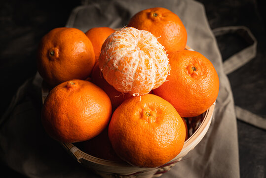 Fruta mandarina, Citrus reticulada, Citrus unshiu, vitamina C, flavonoides y aceites esenciales. Afourer y Nadorcott, Tango, Valley Gold, Orri, Moria-Murcott, Ortanique, Satsuma