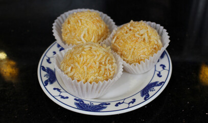 Chinese Deep Fried Minced Shrimp Balls, Dim Sum