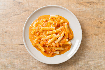 rigatoni penne pasta creamy tomato