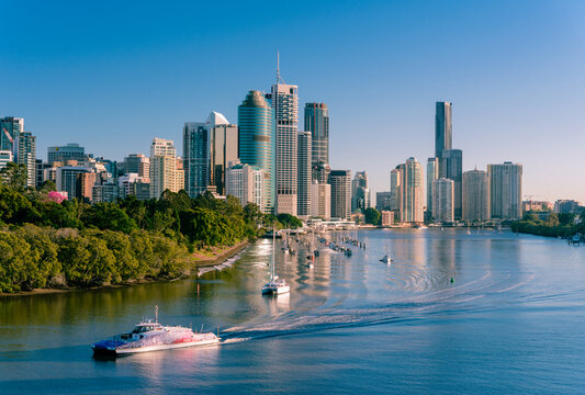 Fototapeta Brisbane city buildings and river seen in early morning light from Kangaroo Point. Brisbane is the state capital of Queensland, Australia.