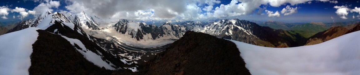 Fototapeta premium Caucasus, Ossetia. Midagrabin gorge. Panorama from the top of Zaygelan.