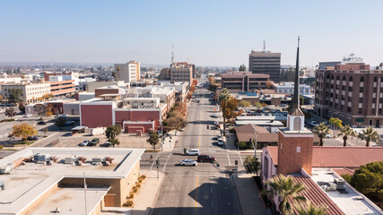 Afternoon aerial skyline view of downtown Bakersfield, California, USA. - obrazy, fototapety, plakaty