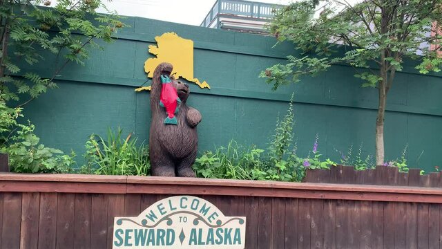 Seward Alaska bear with fish