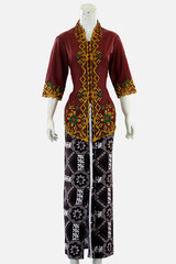 Women's classic kebaya with a long batik-patterned skirt can show authentic beauty in Indonesian women.