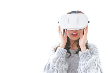 VRの体験をする女性