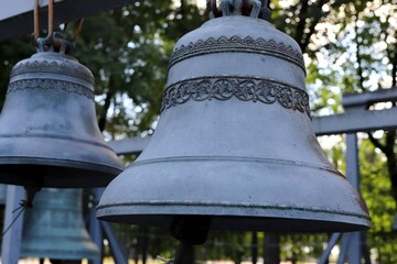Obraz premium church bells of the belfry of the Assumption Cathedral in the city of Yaroslavl Russia