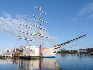 Fototapeta na wymiar A sailing ship on the quay of Kampen, Overijssel Province, The Netherlands