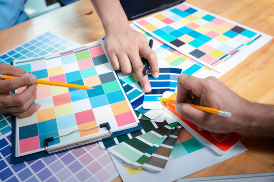 Graphist Bilder – Durchsuchen 470 Archivfotos, Vektorgrafiken und ...