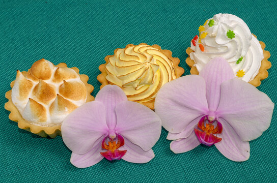 sweet desert with archide flower for baqckground