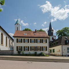 katholische kirche und laurentiuskirche wörrstadt