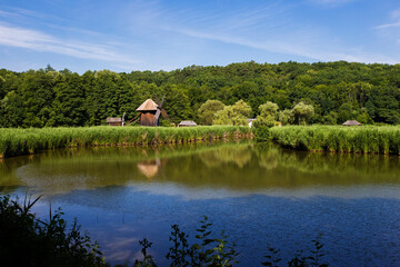 Obraz premium Traditional Romanian village in summer