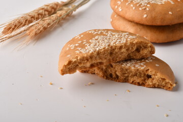 Maryam bread, molasses, yellow bread, yeast, flour, baker