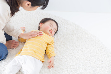 赤ちゃんの寝かしつけ（育児・子育て）