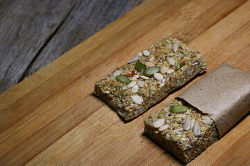 VEGAN PROTEIN BAR FOR SNACK