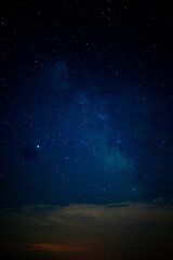 vistas nocturnas del cielo estrellado © miquel