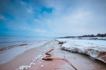 Morze Bałtyckie zima