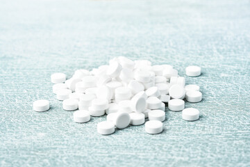 Fototapeta na wymiar Pile of white pills