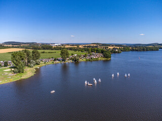 Obraz premium Luftaufnahme der Talsperre Pirk in Sachsen