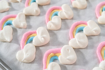 Unicorn meringue pops