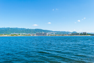 六甲山と西宮の街並み