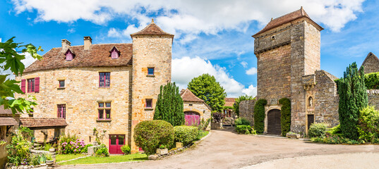 Fototapeta premium Panoramic view to the streets of Small Town Loubressac - France.