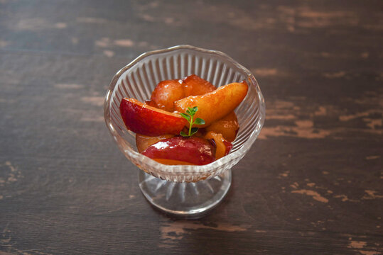 รูปภาพCiruela เลือกดูภาพถ่ายสต็อก เวกเตอร์ และวิดีโอ2,638 Adobe Stock