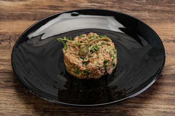 Raw beef tartar with capers