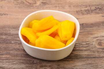 Canned Jackgruit in the bowl