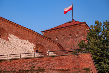 Flaga Polski na Wawelu