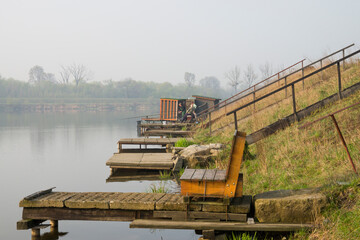 Podesty na łowisku © Sebastian