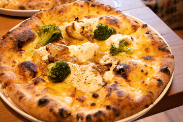 I ate a delicious pizza.