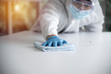 Domestic disease control experts are cleaning, disinfecting, outbreaks of deadly coronavirus cells, suitable for cleaning, disinfecting, health risks, outbreaks.
