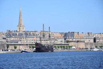Fototapeta premium Saint-Malo, port, bateau