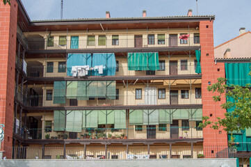 Fototapeta na wymiar facade of a historic building in Madrid known as Corrala.
