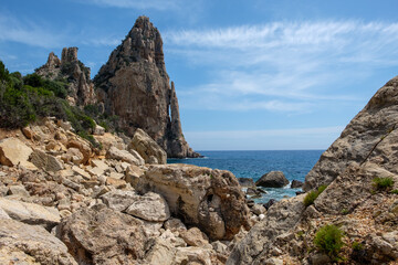 Fototapeta na wymiar Punta Pedra Longa bei Baunei Sardinien Italien