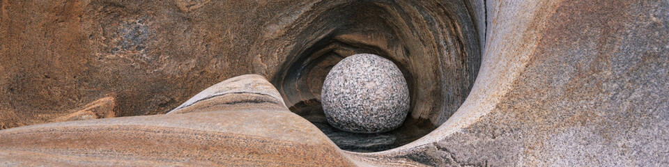 The circle and the ball are among the most important and well-known symbols of mankind.