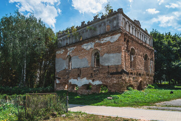 Fototapeta premium Sokal, Ukraine - july, 2021: the ruins of Great Synagogue in Sokal. 