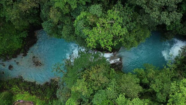 natural ponds of blue water tenorio volcano national park rio celeste area 