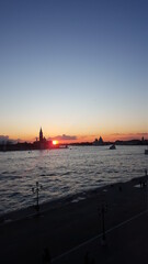 Naklejka premium sunset over the sea
