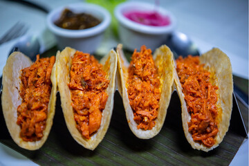 Tacos al pastor mexicanos