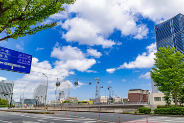 横浜エアキャビン(ロープウェイ)のある横浜みなとみらいの風景