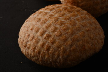 Traditional Oriental sweetness made of flour and molasses 