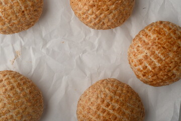 Traditional Oriental sweetness made of flour and molasses 