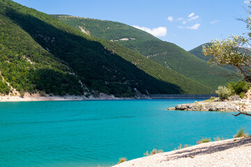 Obraz premium Lago di Fiastra in Marche region, Macerata Province, Italy