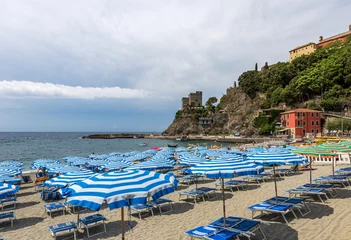 Outdoor-Kissen Beach of the Monterosso al Mare village, Tourist resort on the coast of the Cinque Terre National Park, Liguria, La Spezia province, Italy, Europe. UNESCO world heritage site. © Alberto Masnovo