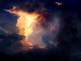 Fototapeta na wymiar Sun rays breaking through cloud