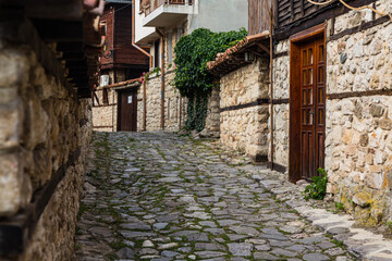  ブルガリア　ネセバルの旧市街の路地風景