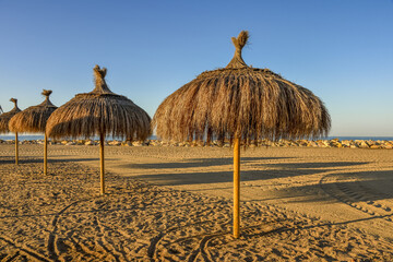 vacances congés loisir plage sud Espagne parasol soleil