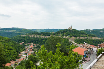 Fototapeta na wymiar ブルガリア　ヴェリコ・タルノヴォのツァレヴェッツ要塞と大主教区教会